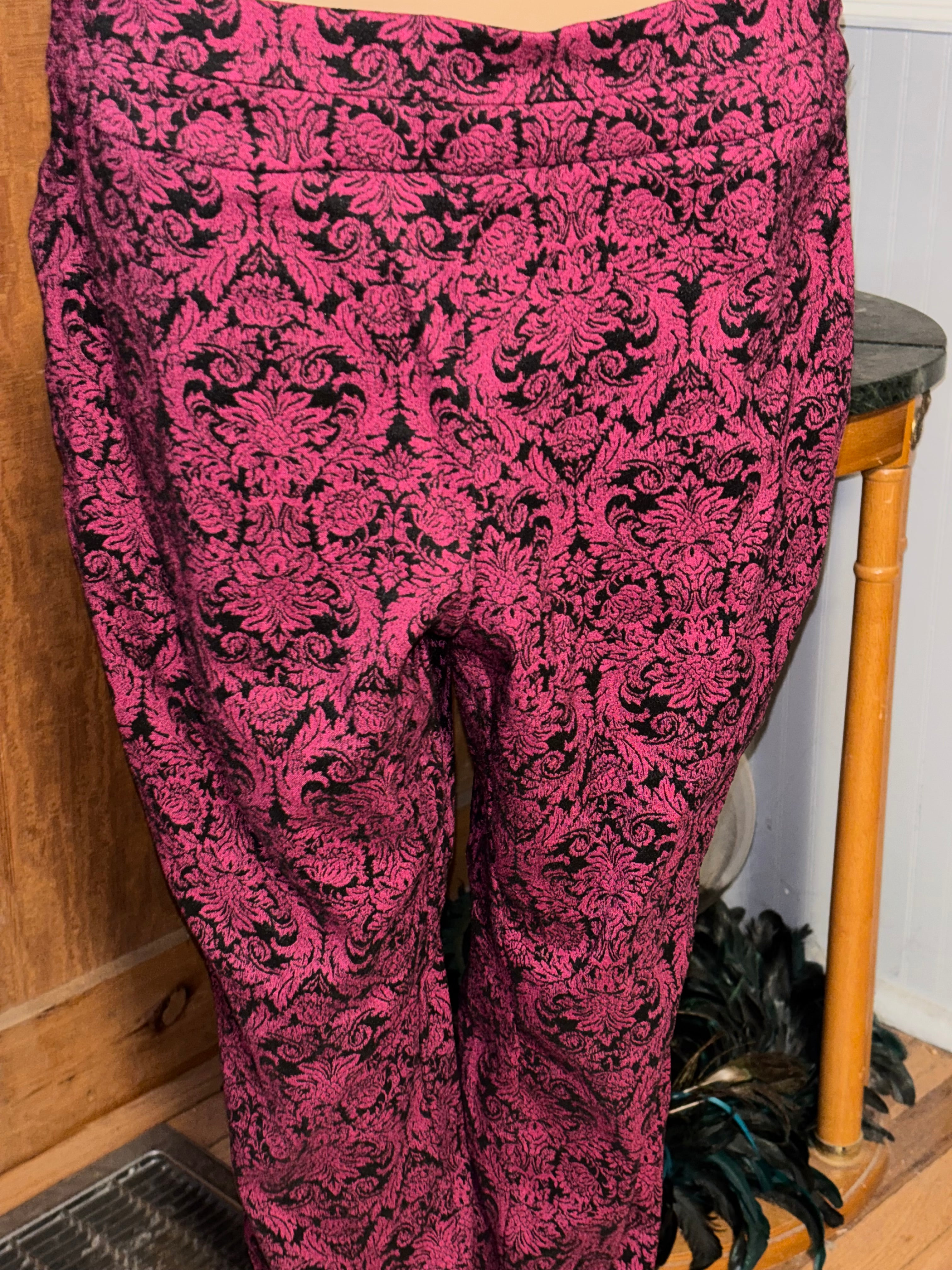 7th Avenue New York Co Pink Black Damask Joggers L
