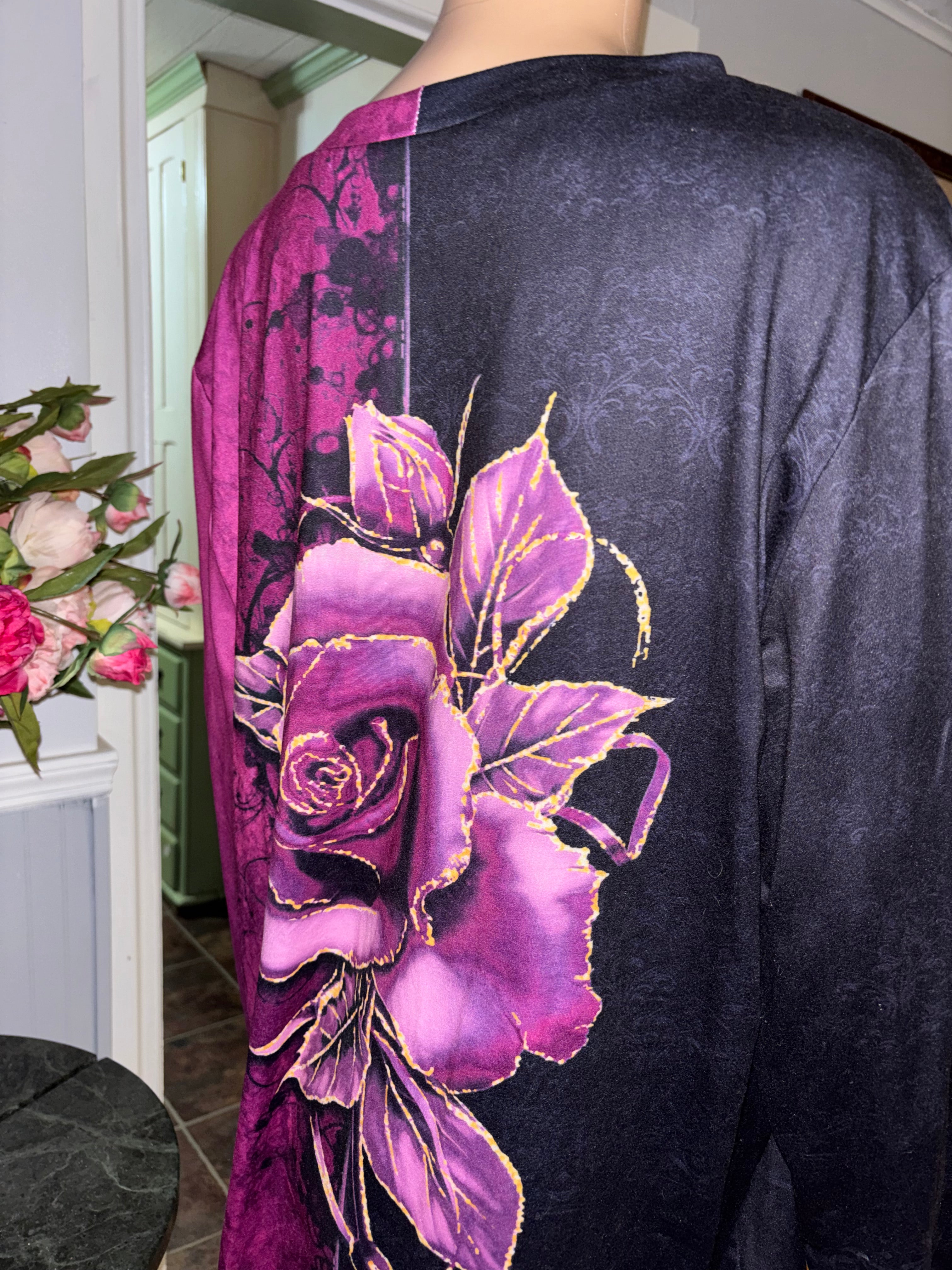 1XL Black Magenta Rose Long Sleeve Top