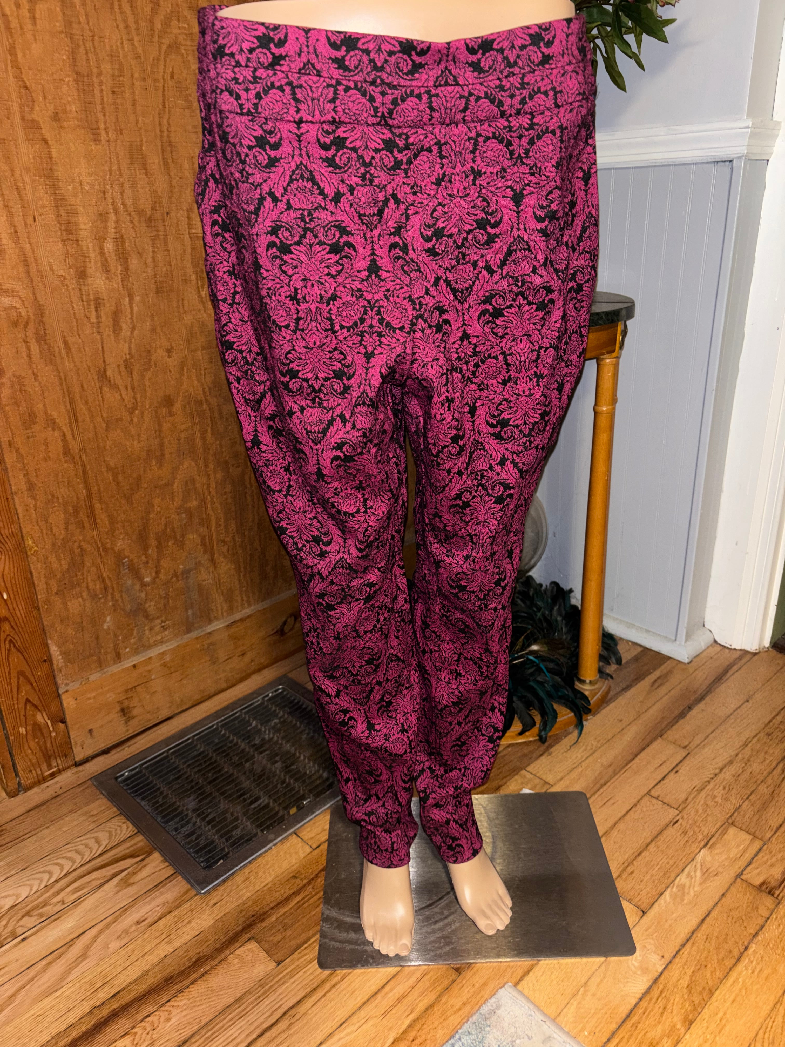 7th Avenue New York Co Pink Black Damask Joggers L