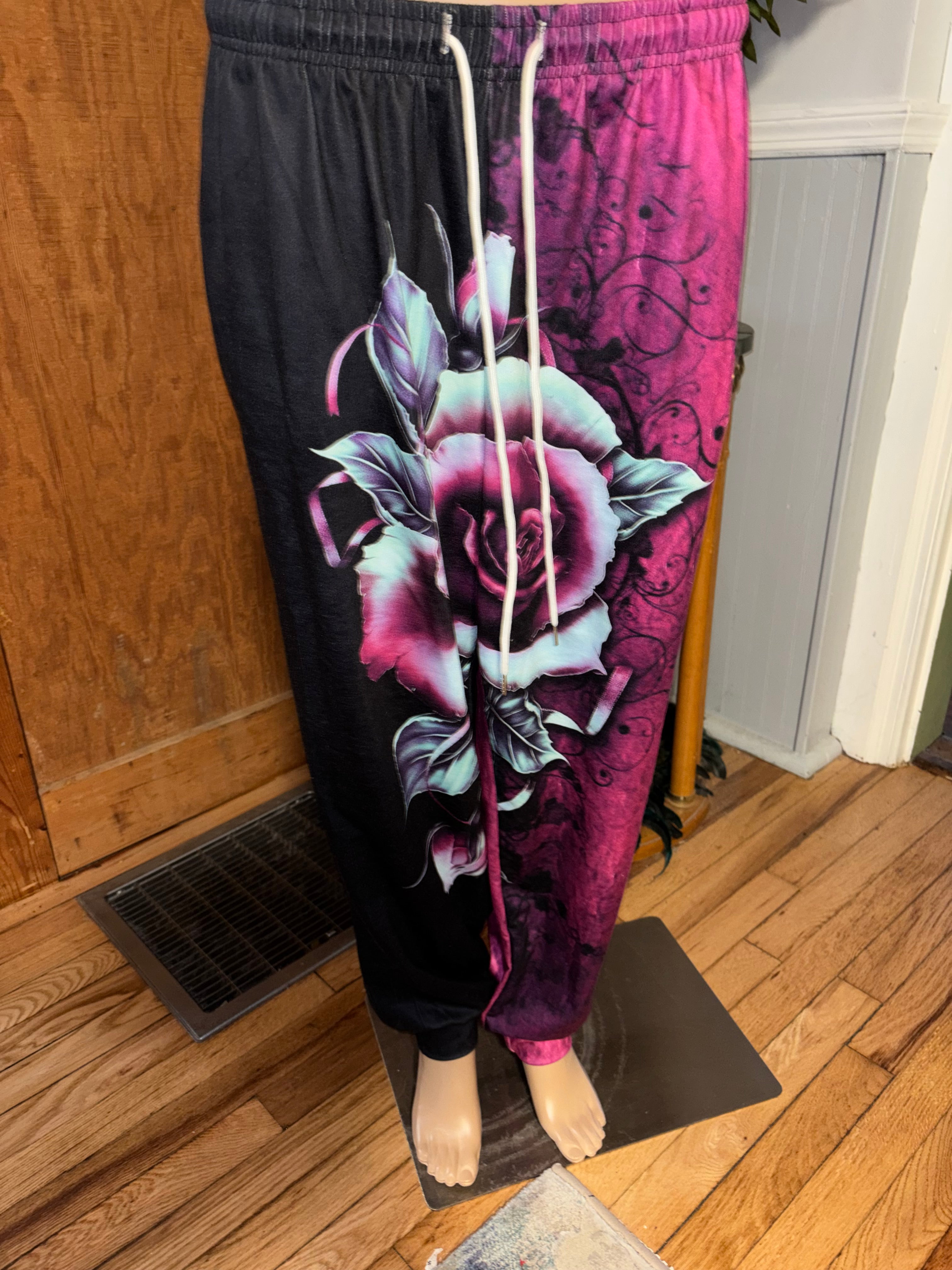 1XL Split Design Rose Joggers